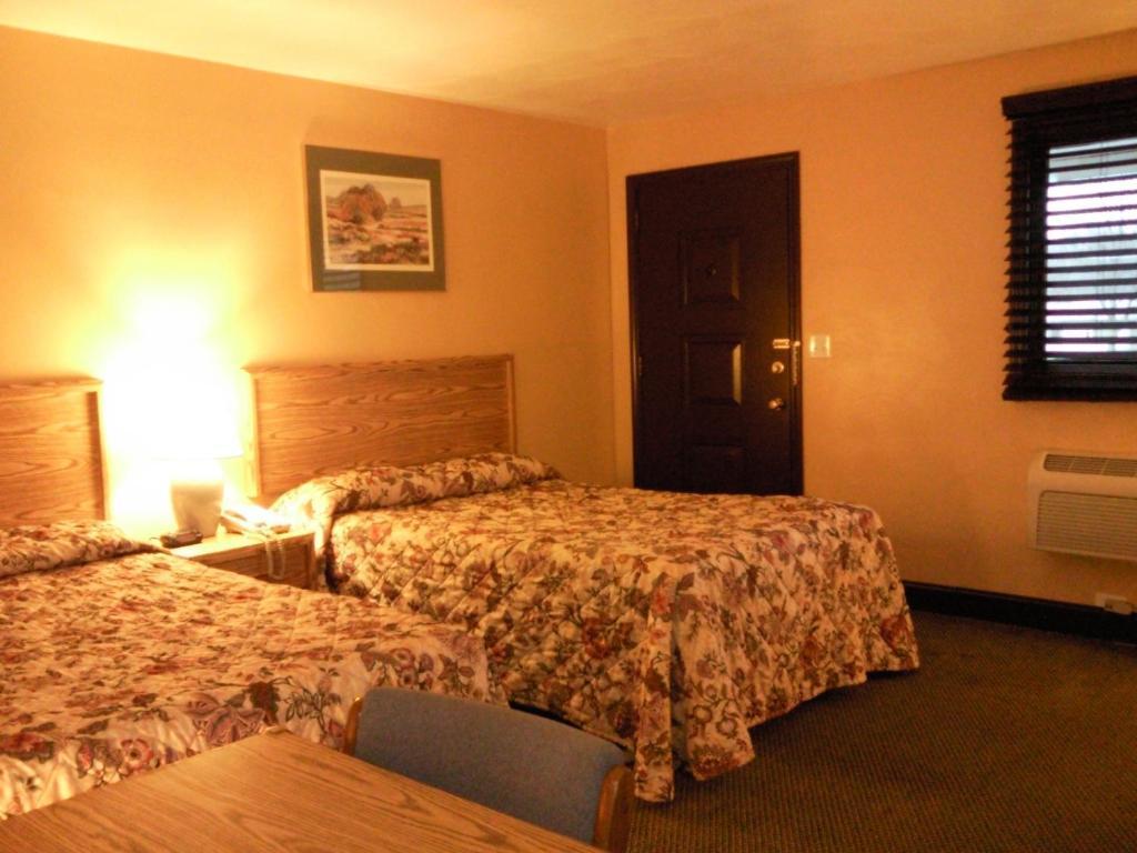 Colonial Inn Mercer-Grove City חדר תמונה